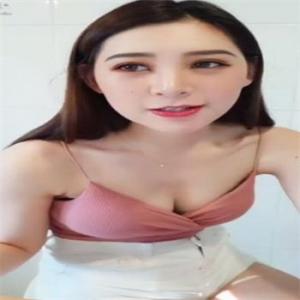 20190207 融妹妹 低胸 性感直播 Part 1