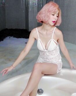 JVID 解寂寞 ！空姐潘維亞的激情調教！