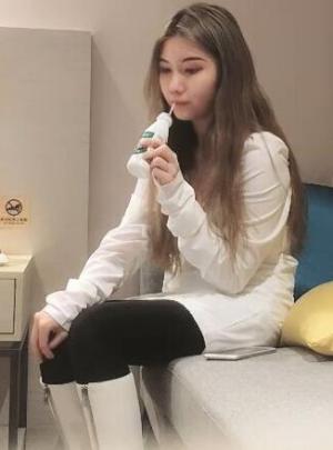 极品外围女神清纯粉嫩兼职平模