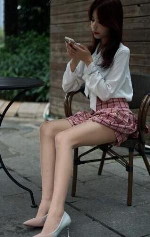 萌甜物语 XM160《红发热辣辣-琪琪》