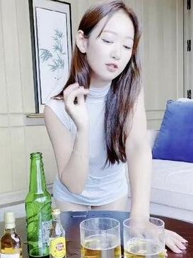 [秀人模特系列]唐安琪 女友的诱惑