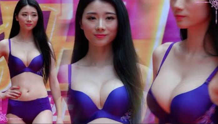 奥丽侬27週年广场内衣秀