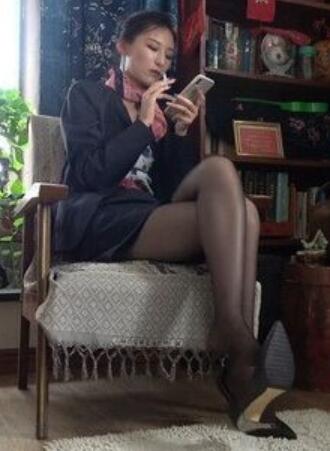  品多多 K&M NO.140 美女制服黑丝挑鞋