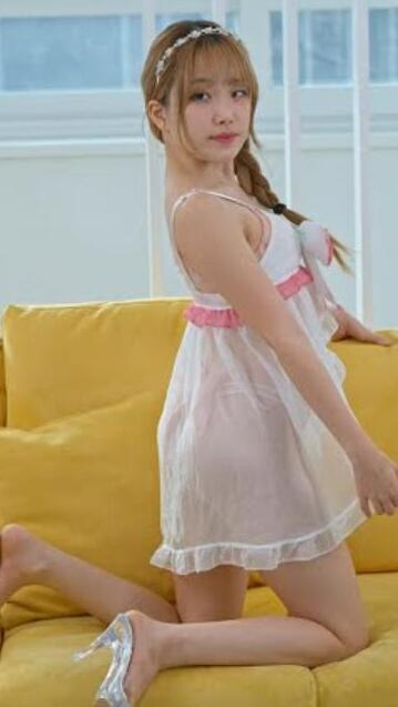 White sugar白糖第一件衣服 20231216 首尔摄影棚摄影会2次拍摄模特直摄像机