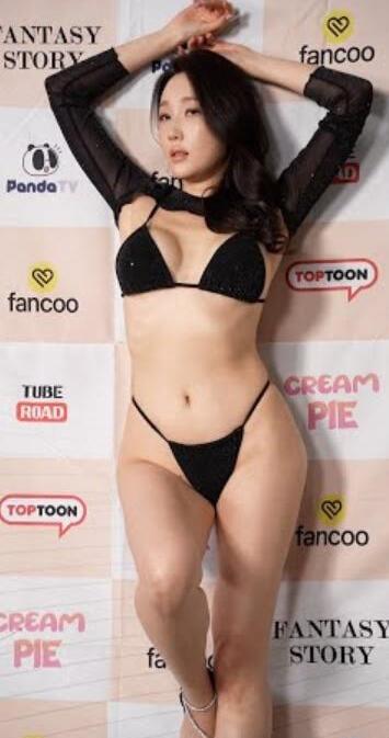 车瑜理 model Chayuri  UMC "color of lingerie"