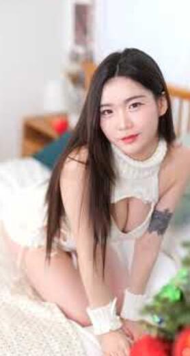 针织连衣裙穿着girl crush的允GirlCrush直拍