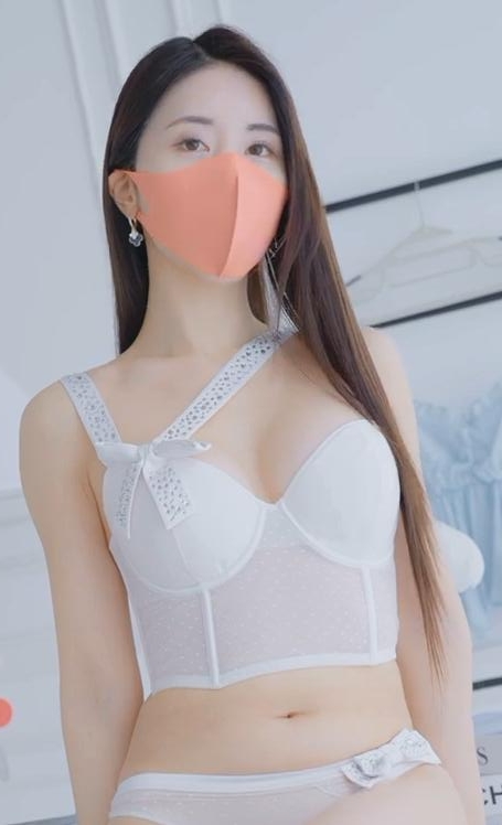 2024玫瑰系女友风内衣Lookbook直拍
