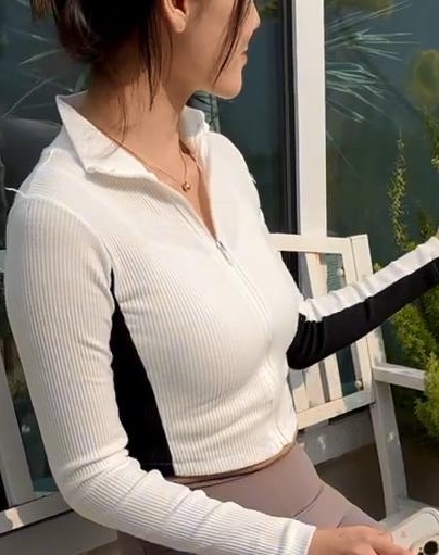 极品街拍《冰咖啡》001