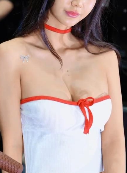 2025 Auto Salon Tech 车展模特 Yuni (유니) 现场